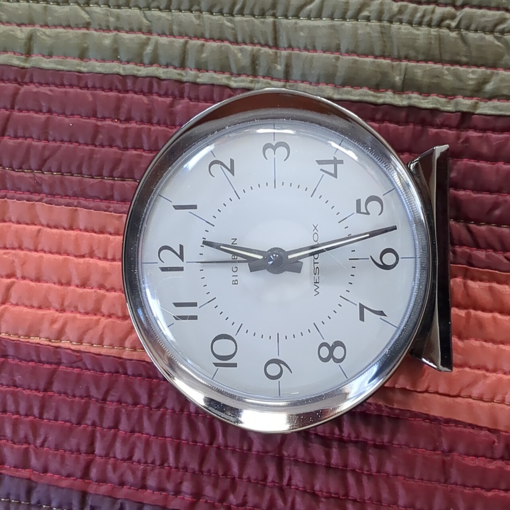 WESTCLOX* BIG BEN wind up alarm clock in working condition slivertone matte tan